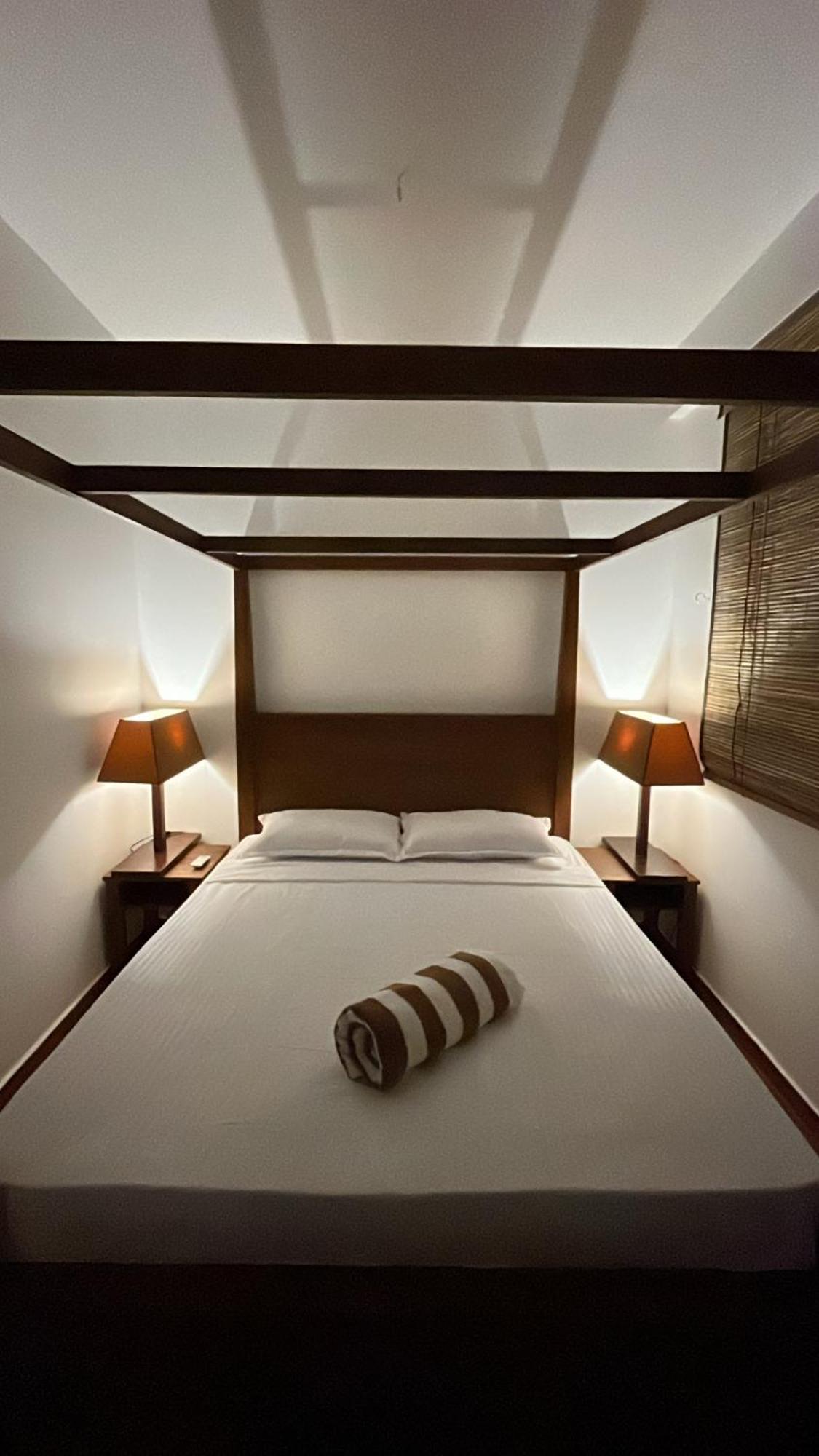 Beach Club Apartments Induruwa Ngoại thất bức ảnh