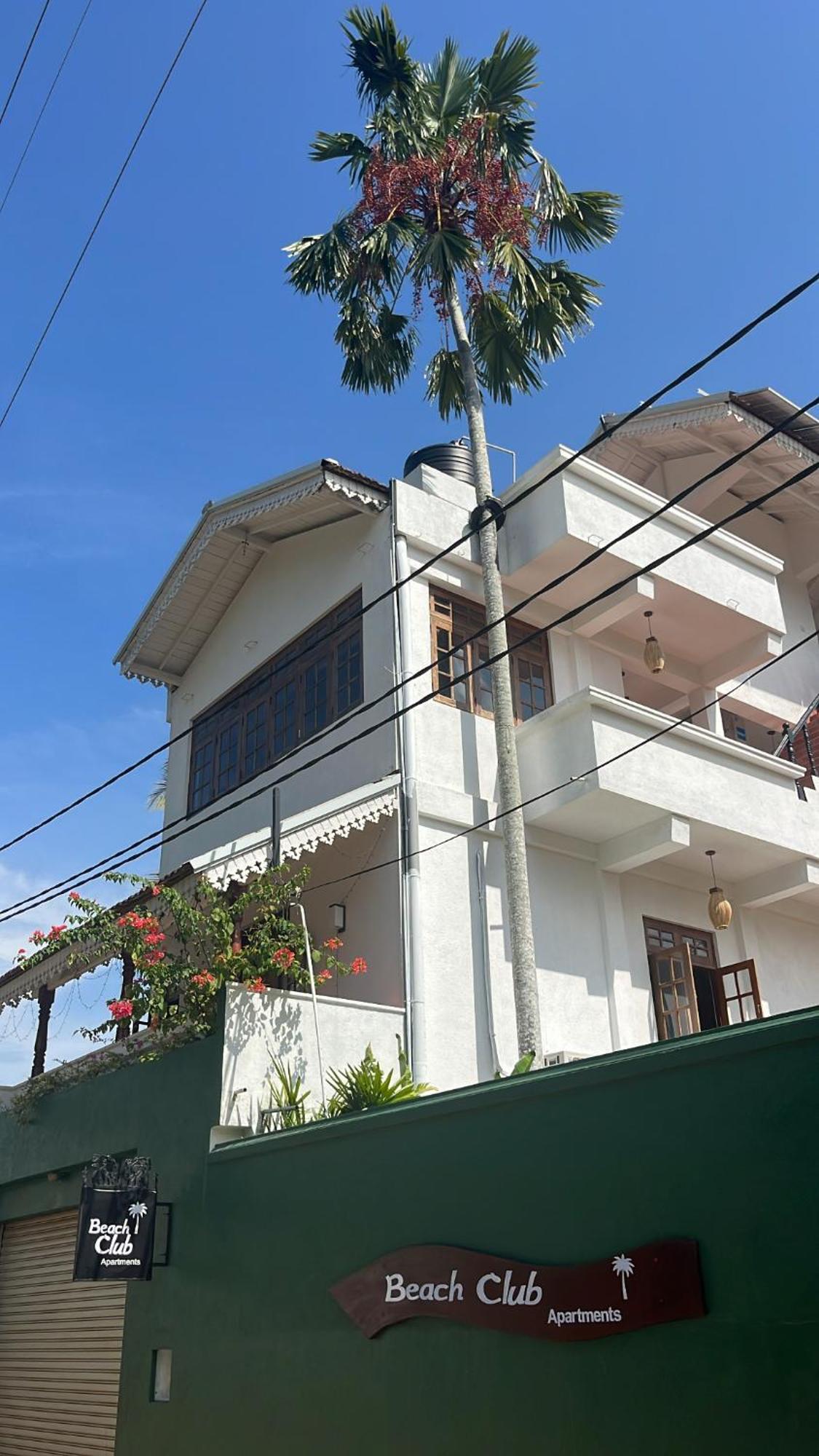 Beach Club Apartments Induruwa Ngoại thất bức ảnh