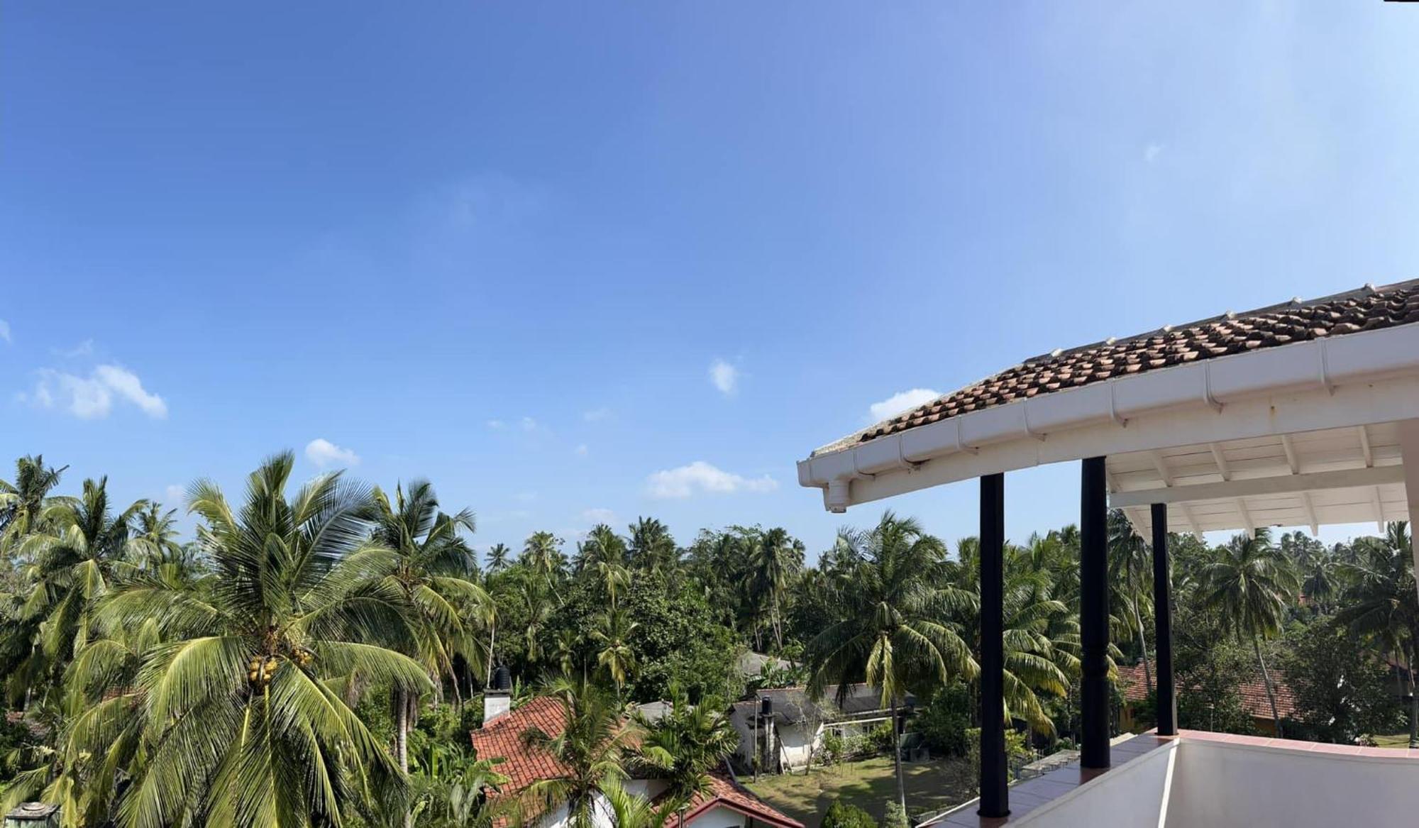 Beach Club Apartments Induruwa Ngoại thất bức ảnh