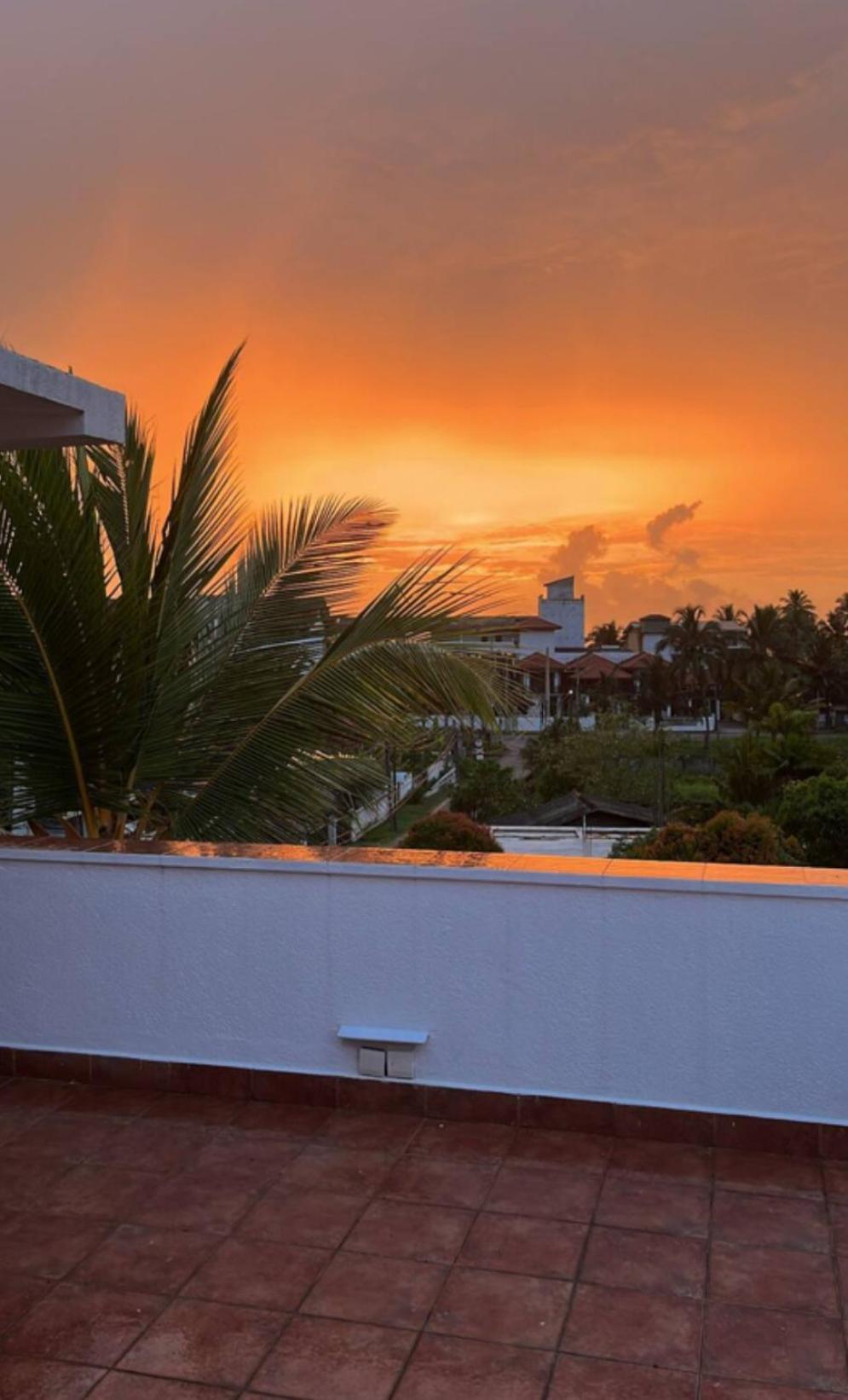 Beach Club Apartments Induruwa Ngoại thất bức ảnh