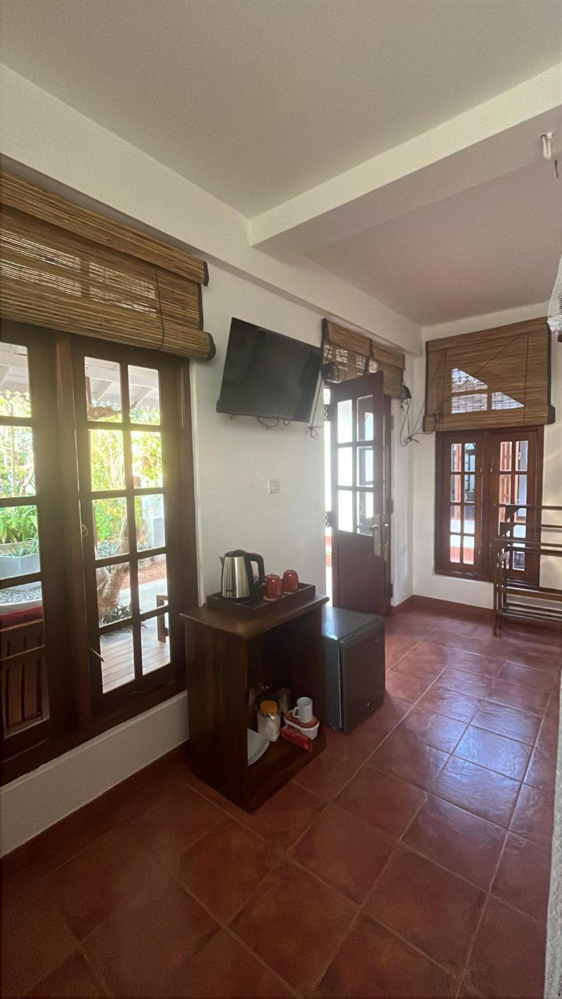 Beach Club Apartments Induruwa Ngoại thất bức ảnh